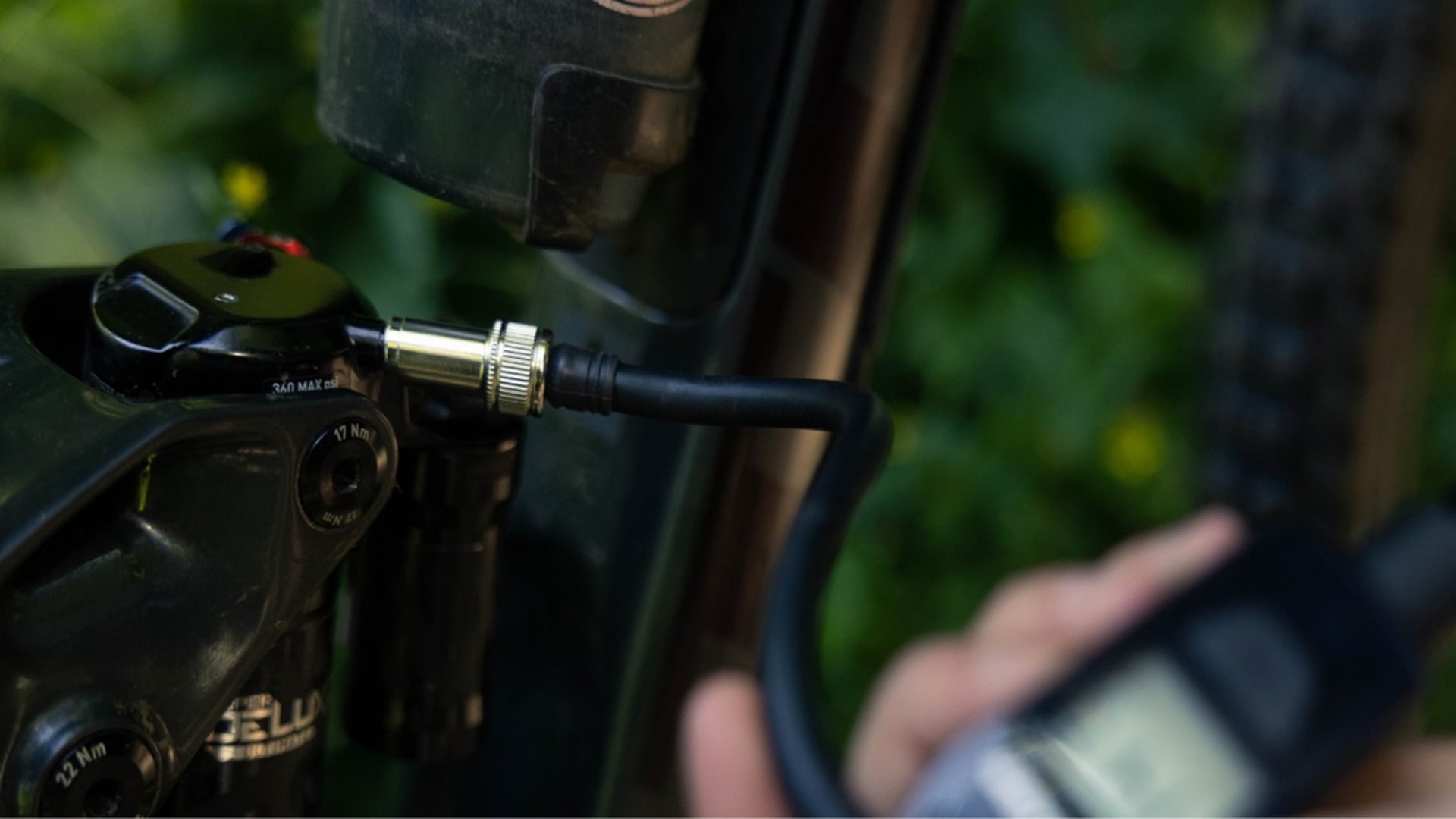 amortizatora pumpis bontrager